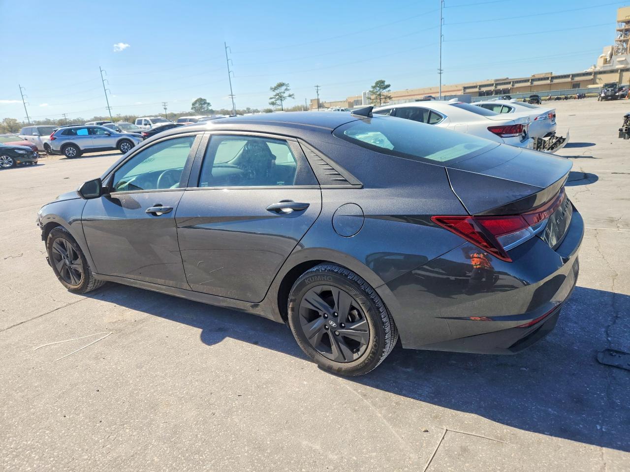 2022 HYUNDAI ELANTRA SEL photo 3