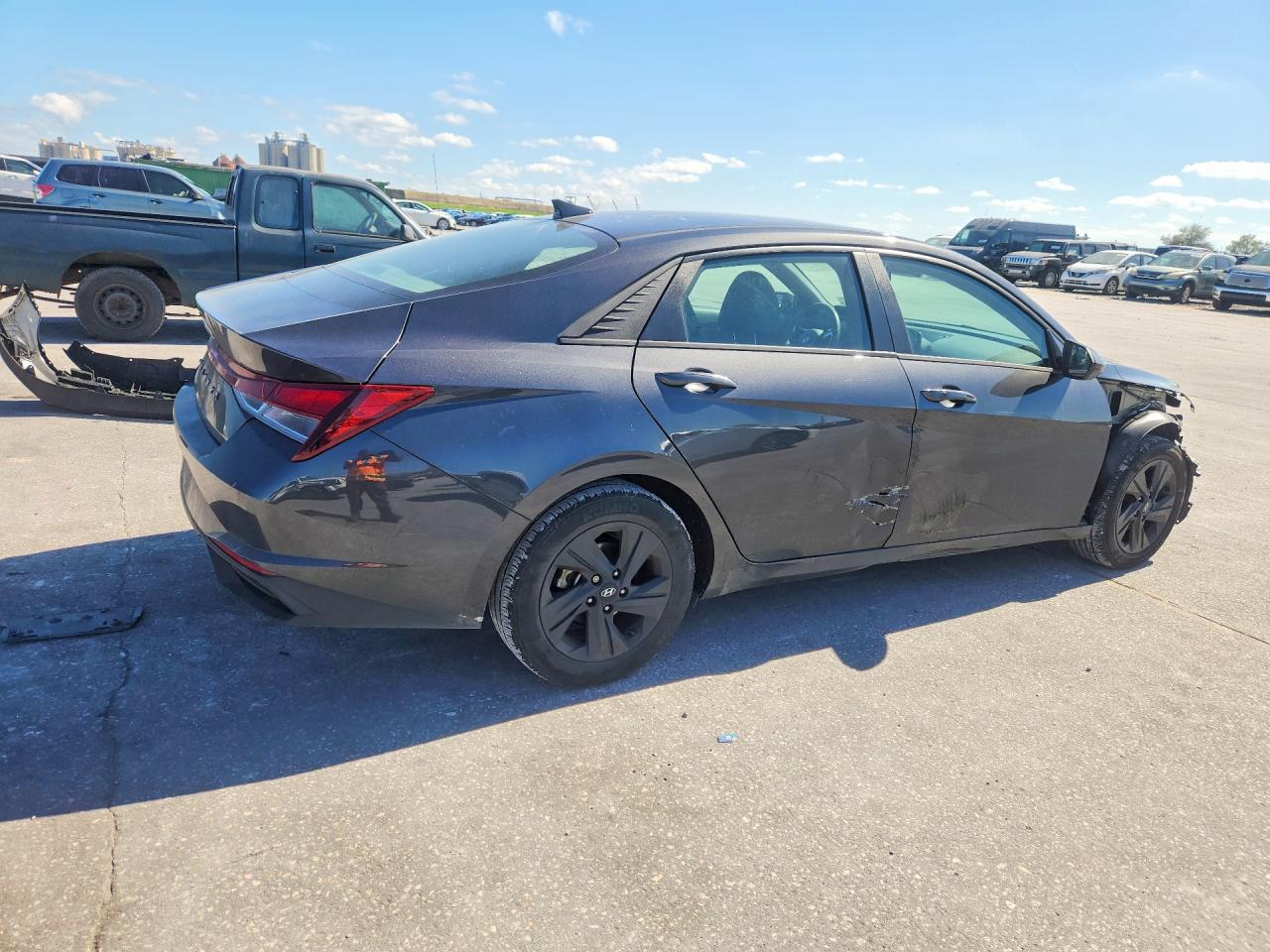 2022 HYUNDAI ELANTRA SEL photo 5
