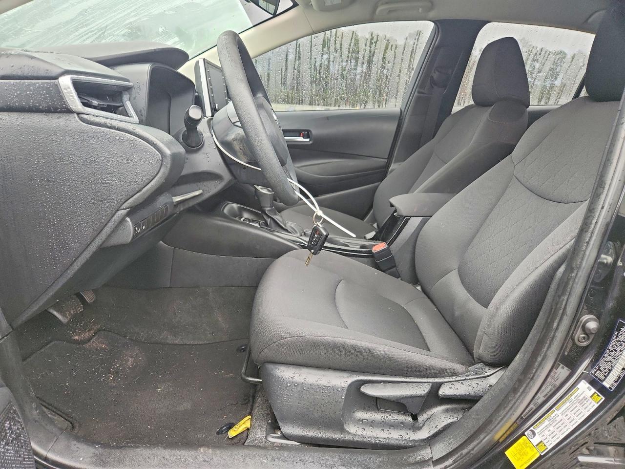 2021 TOYOTA COROLLA LE photo 13