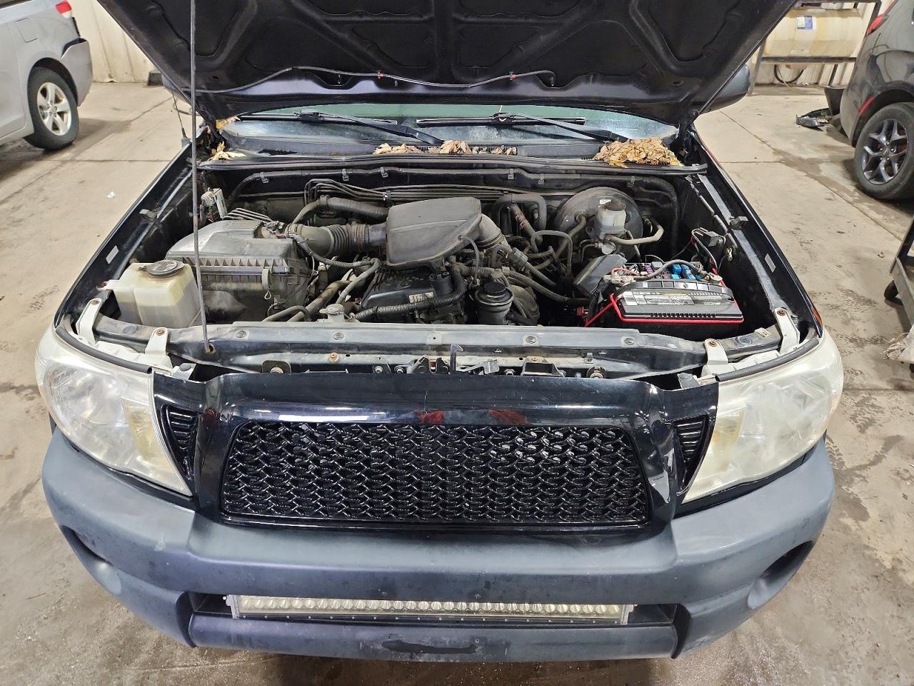 2009 TOYOTA TACOMA BASE photo 11