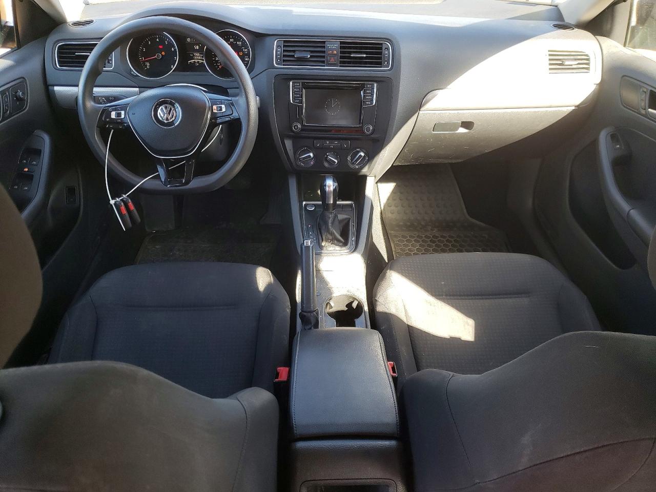 2016 VOLKSWAGEN JETTA SE photo 22