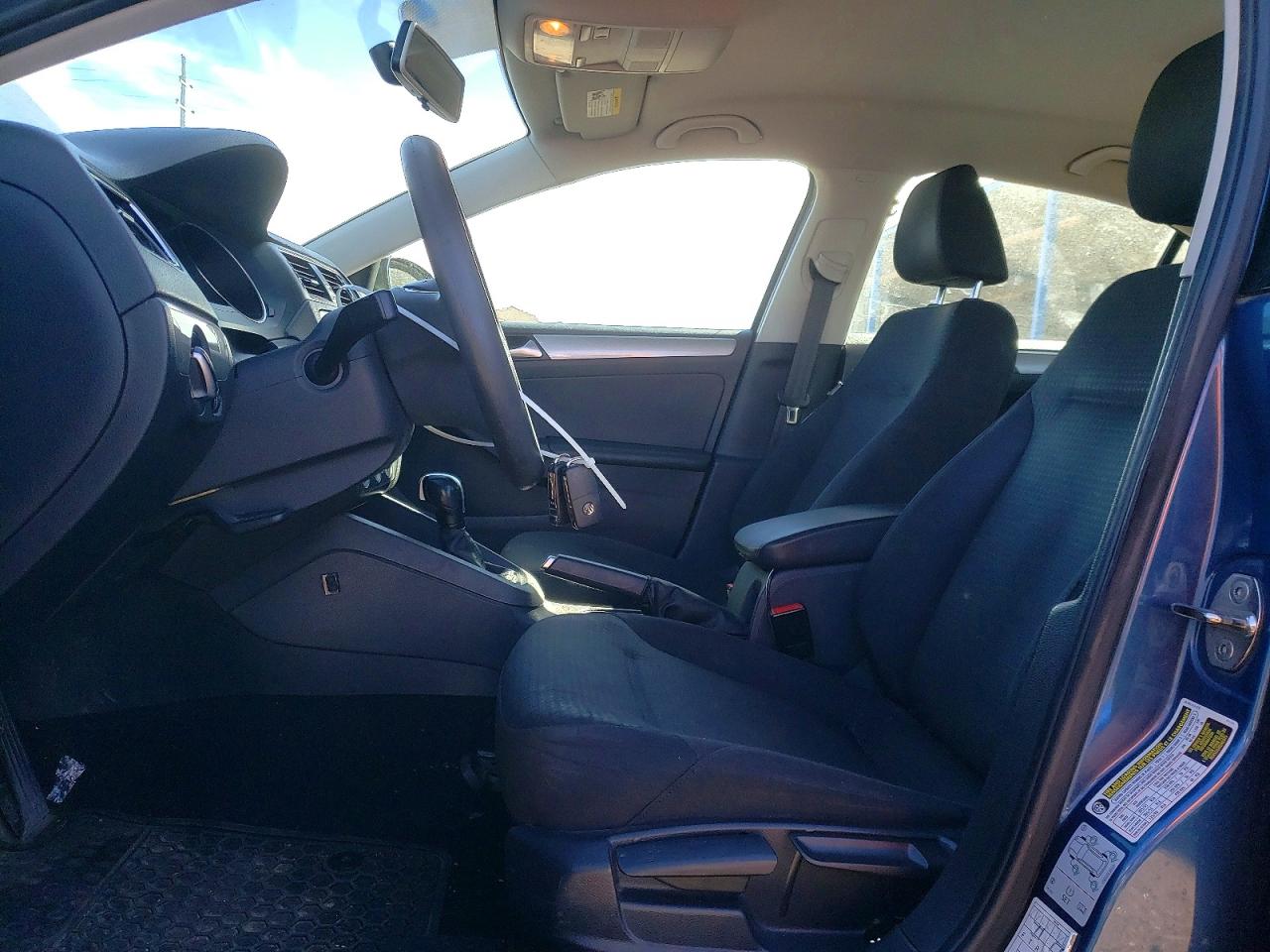 2016 VOLKSWAGEN JETTA SE photo 19
