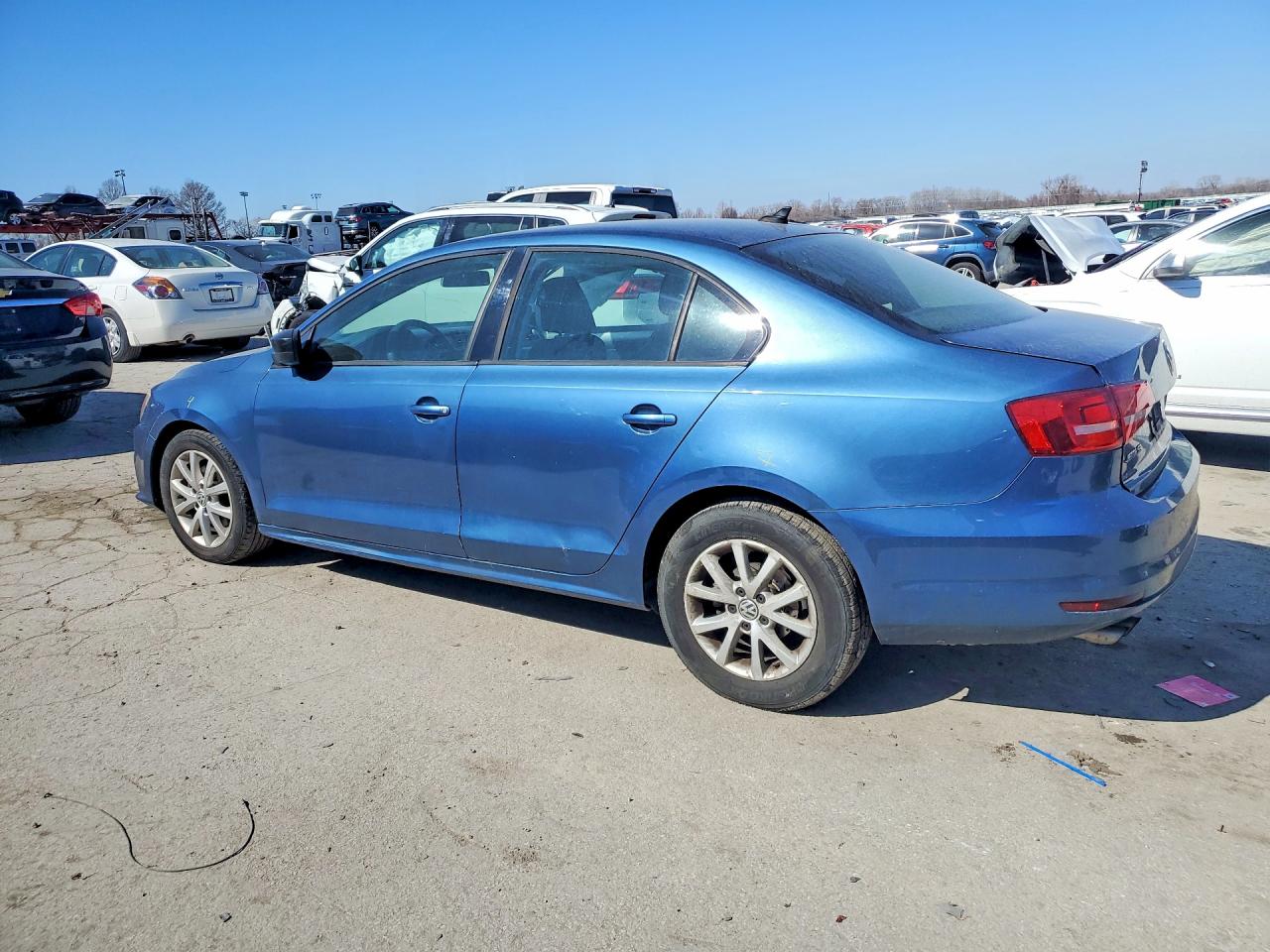 2015 VOLKSWAGEN JETTA SE photo 2