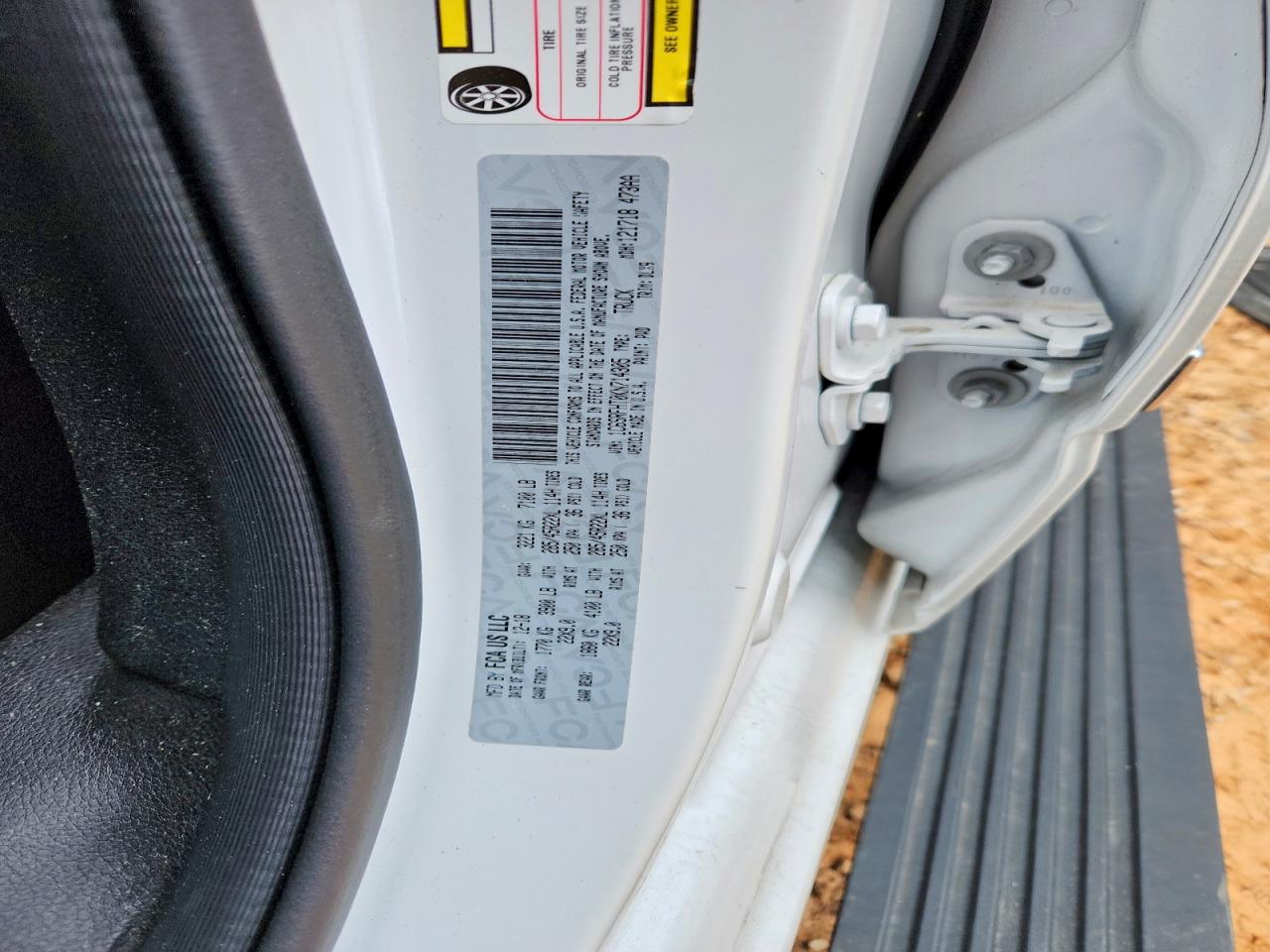 2019 RAM 1500 LIMITED photo 13