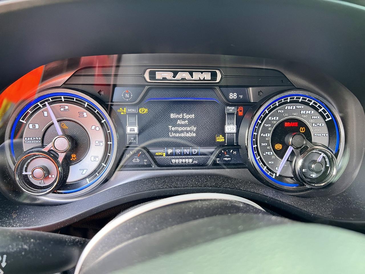 2019 RAM 1500 LIMITED photo 9