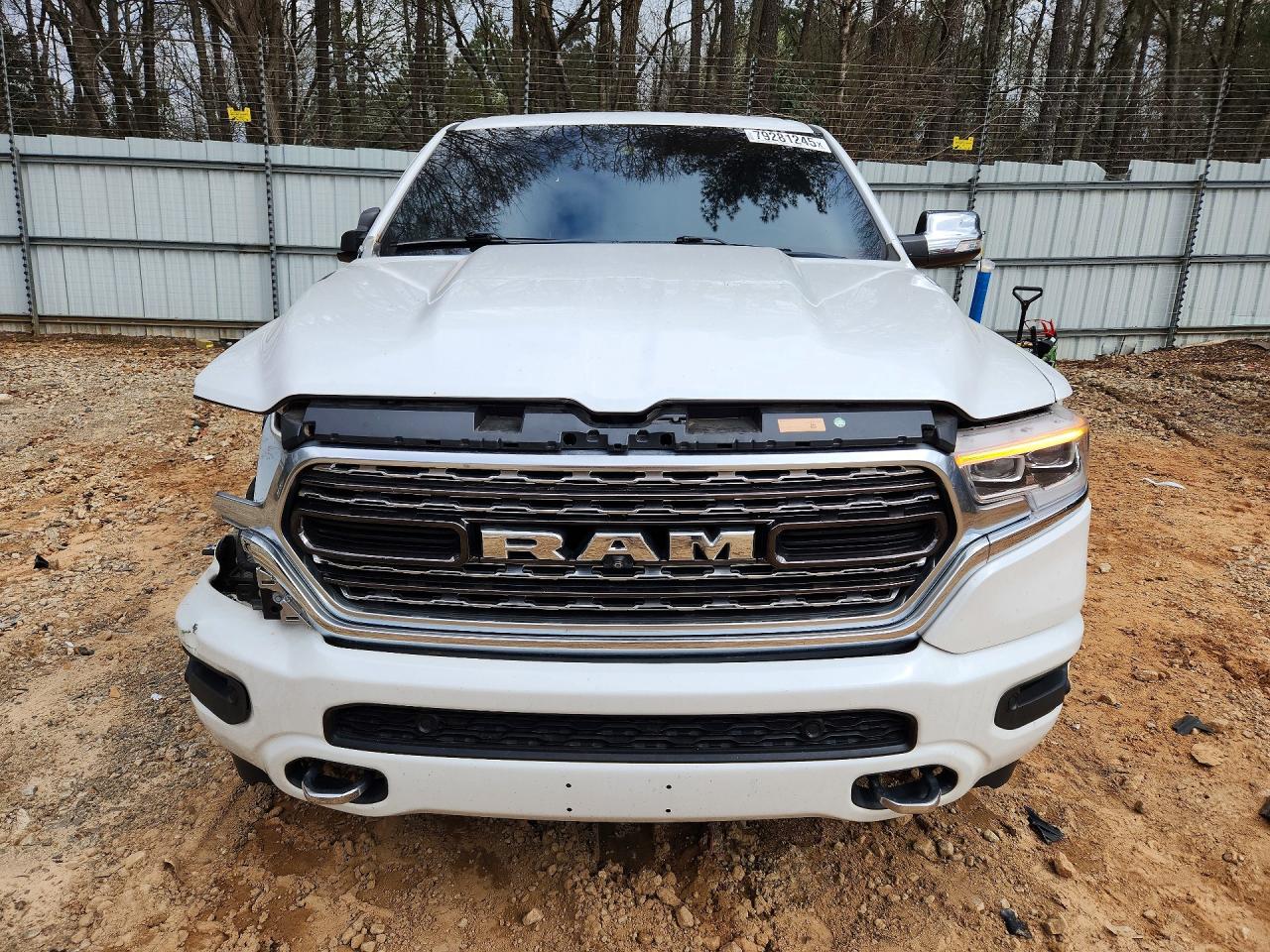 2019 RAM 1500 LIMITED photo 5