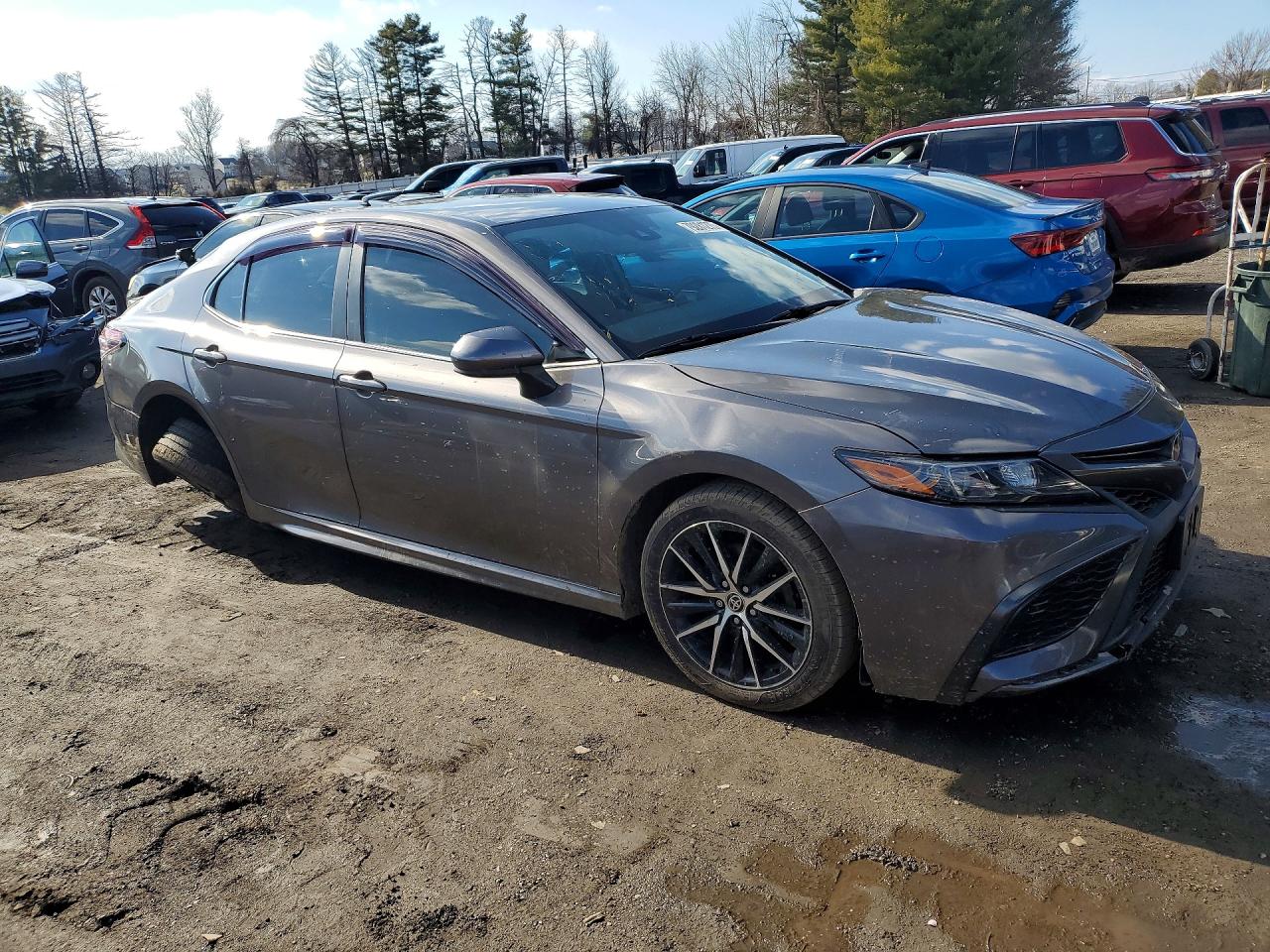 2021 TOYOTA CAMRY SE photo 4