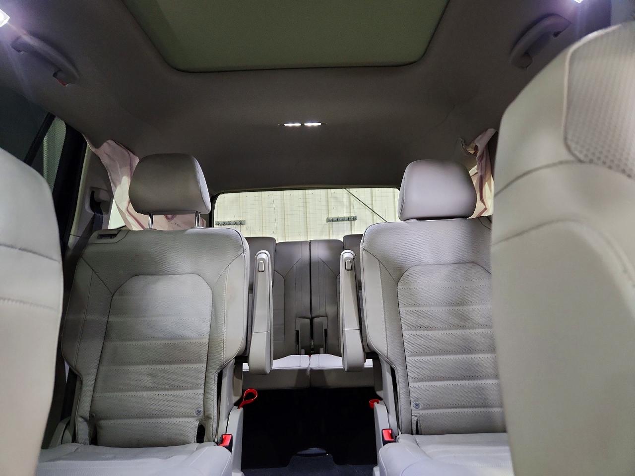 2024 VOLKSWAGEN ATLAS SEL photo 28
