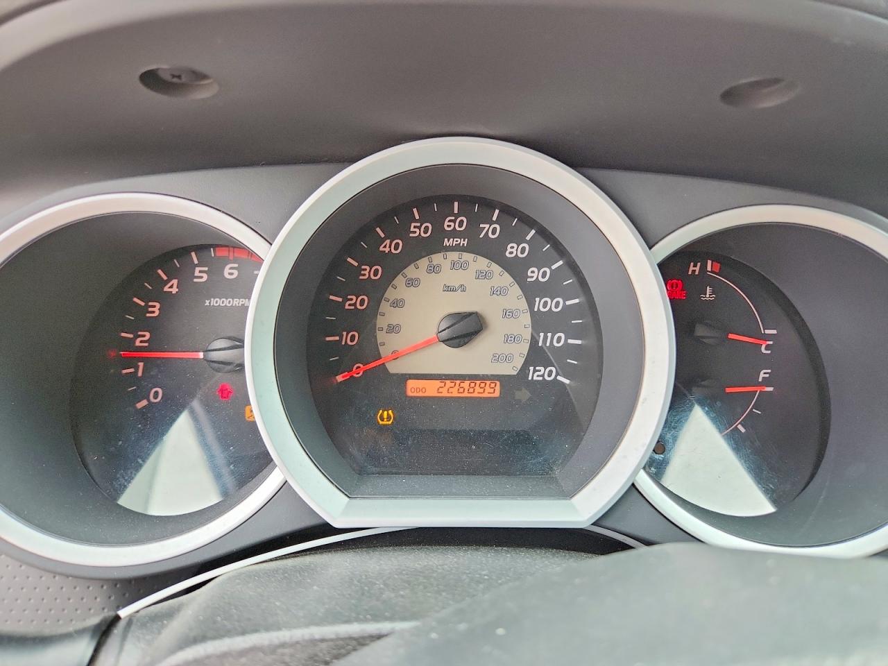 2009 TOYOTA TACOMA PRERUNNER photo 9
