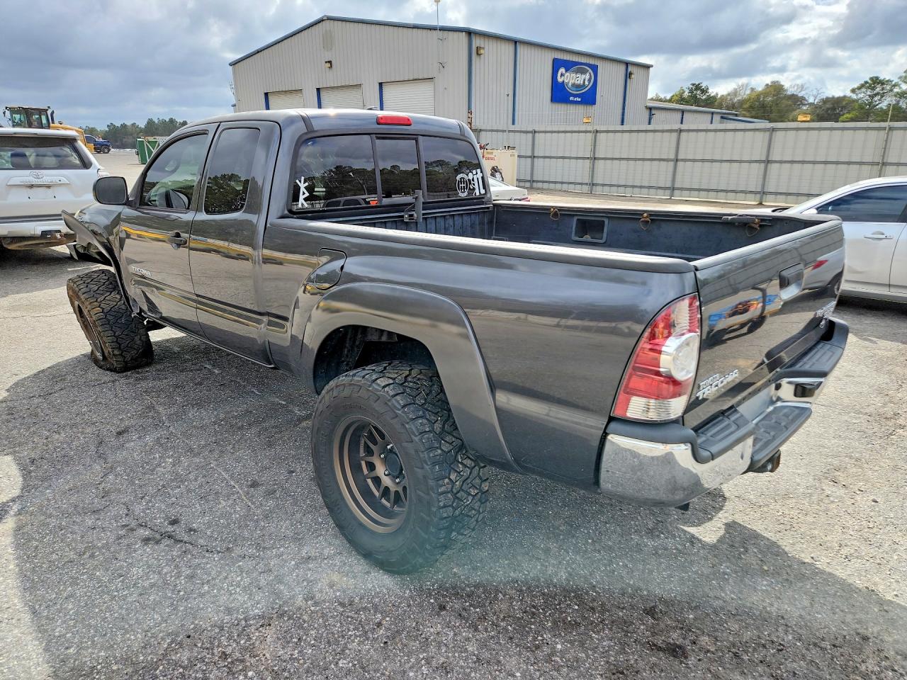 2009 TOYOTA TACOMA PRERUNNER photo 2