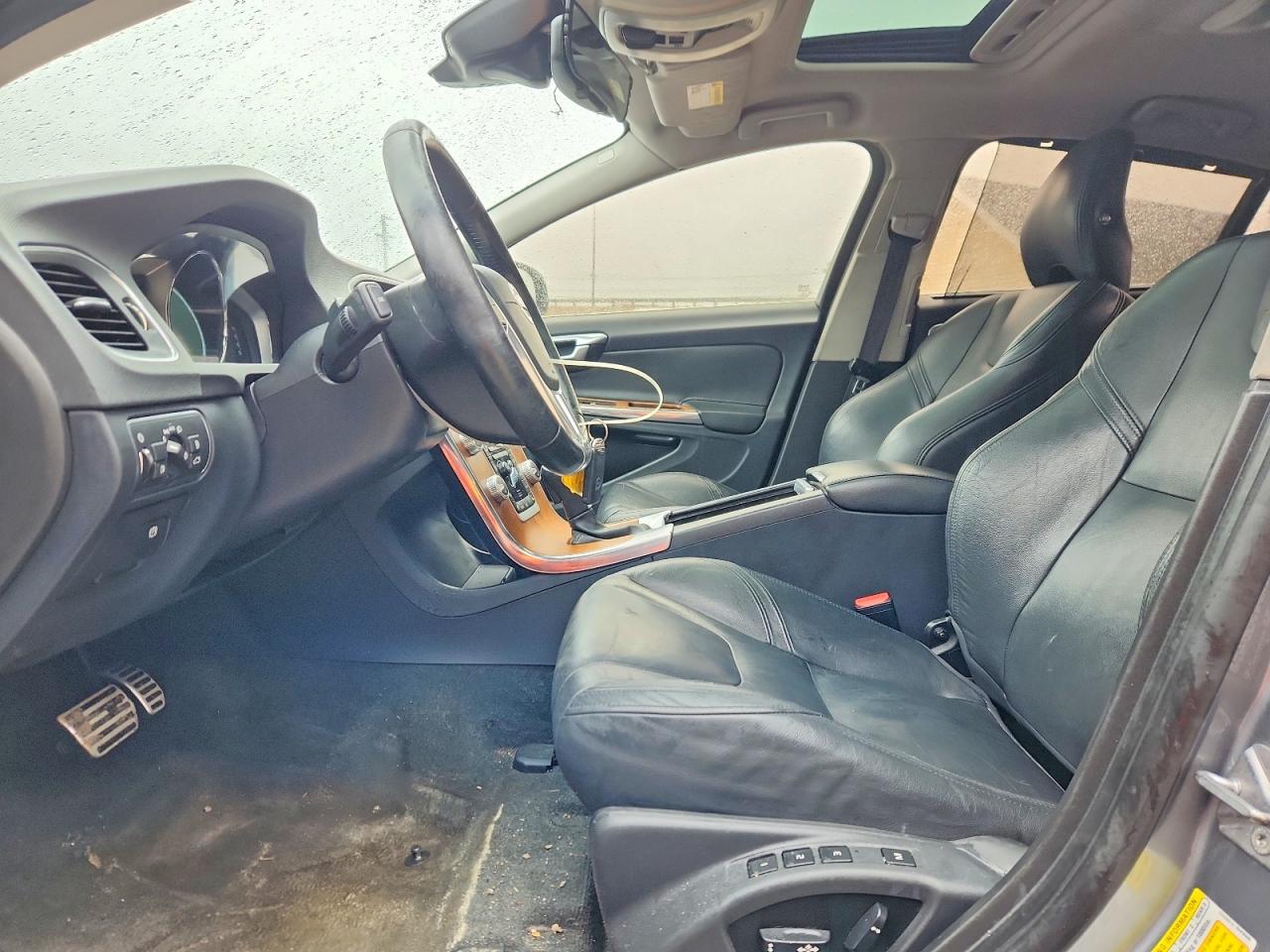 2016 VOLVO S60 PREMIER photo 19