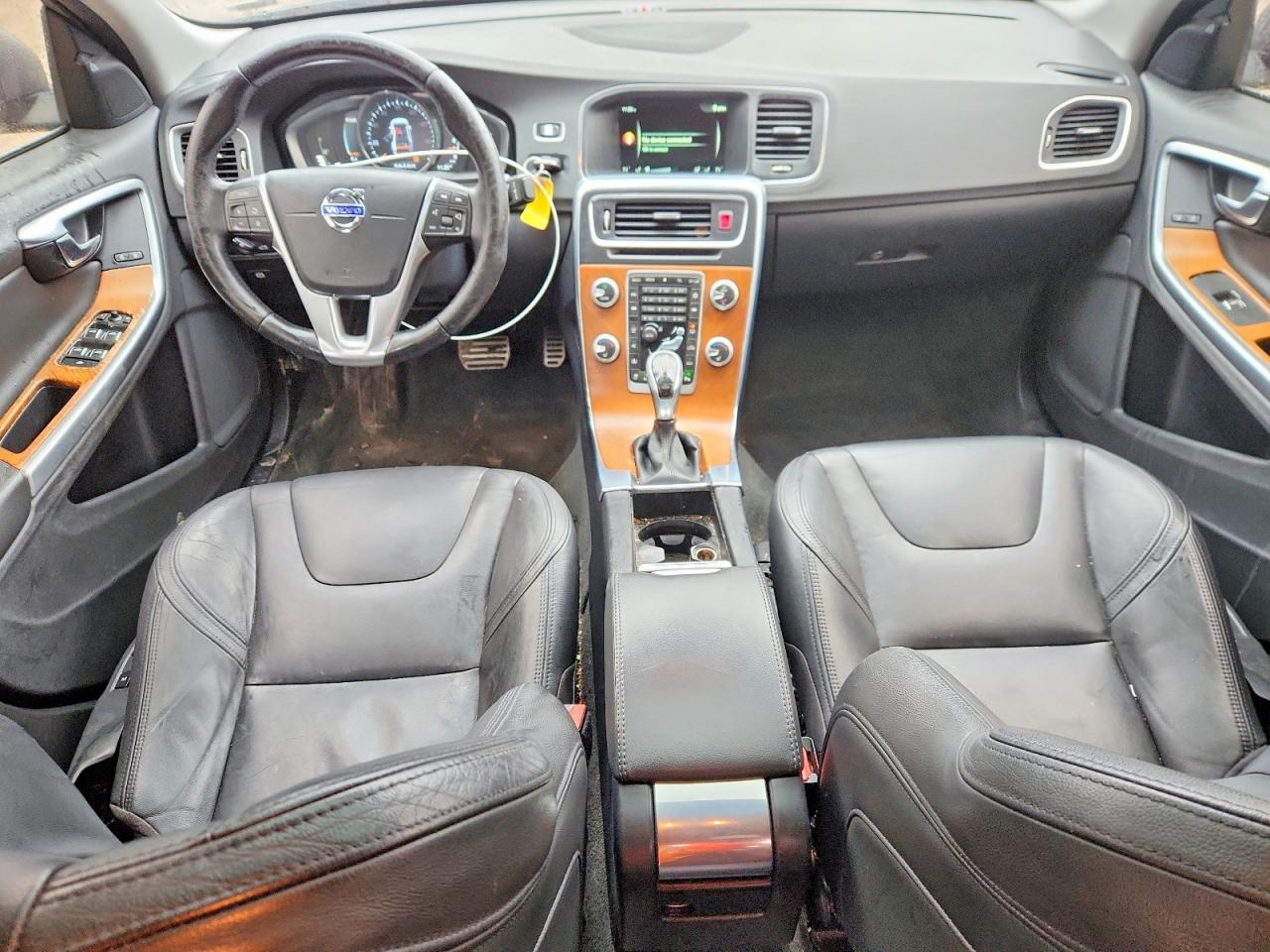 2016 VOLVO S60 PREMIER photo 22