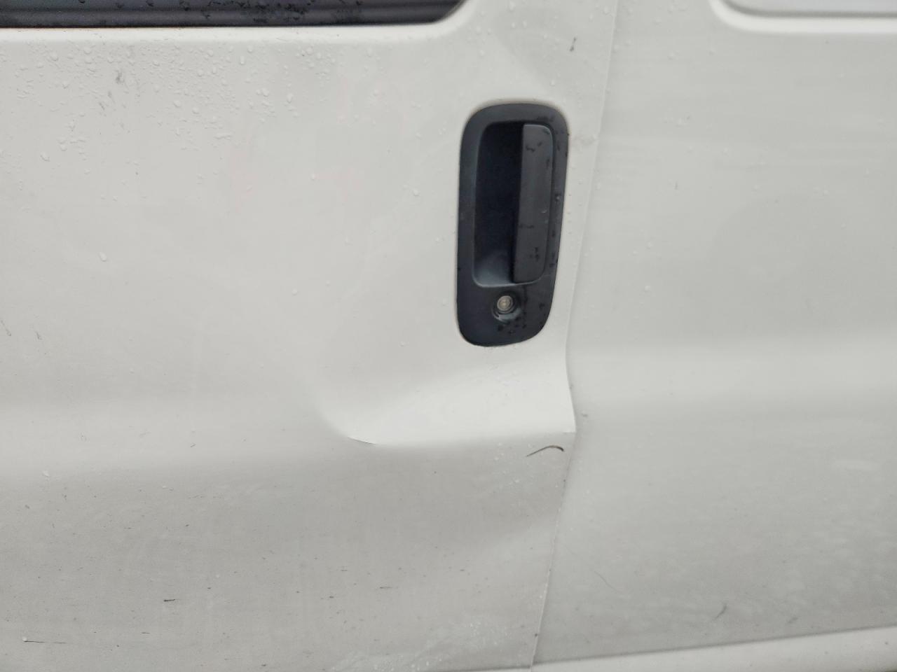 2021 GMC SAVANA G2500 photo 13