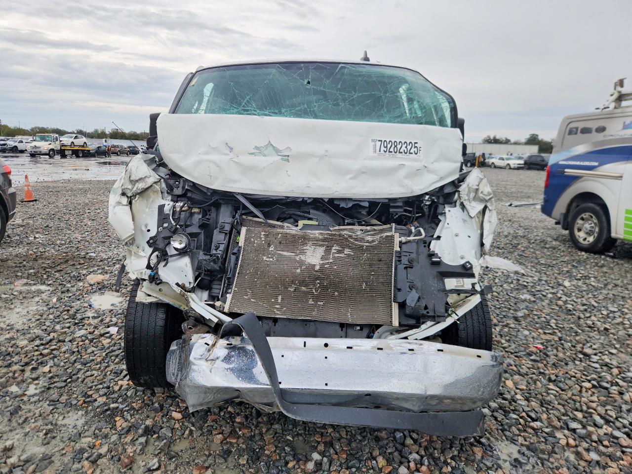 2021 GMC SAVANA G2500 photo 9