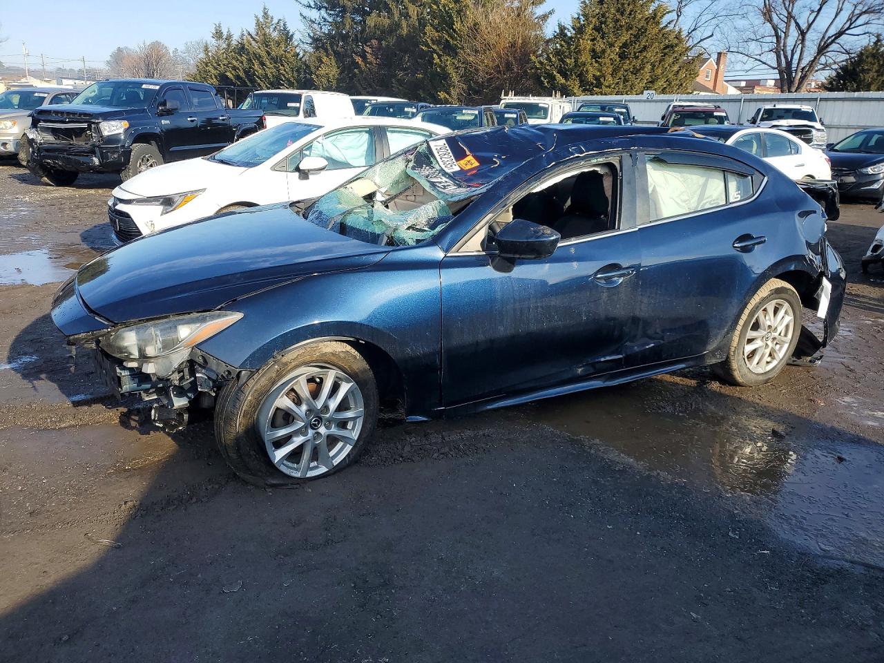 2014 MAZDA 3