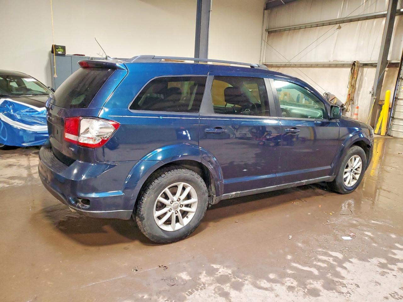 2013 DODGE JOURNEY SXT photo 3