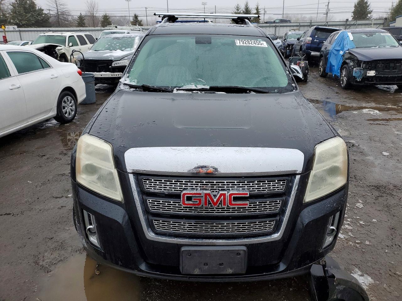 2011 GMC TERRAIN SLT photo 9