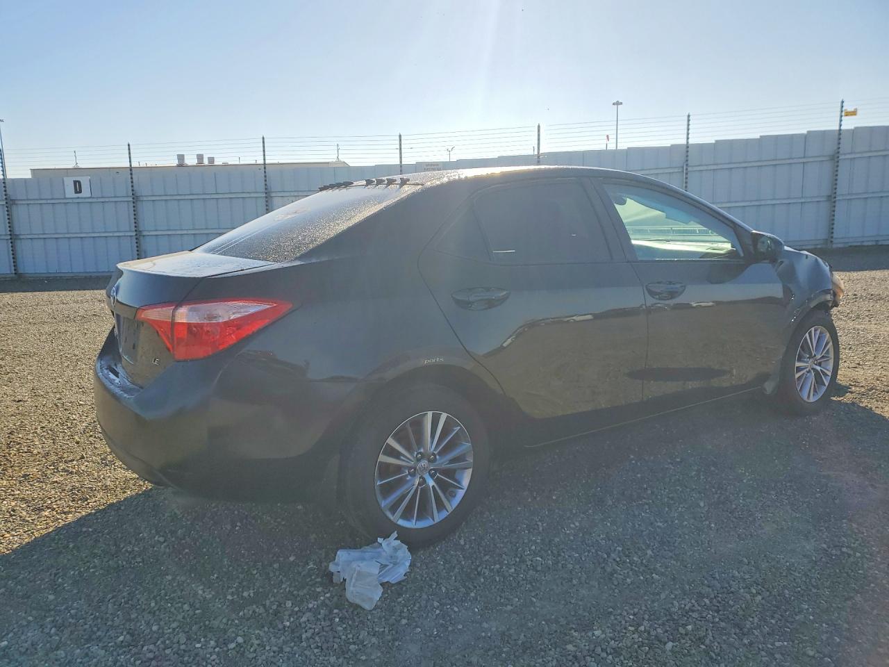 2019 TOYOTA COROLLA LE photo 3