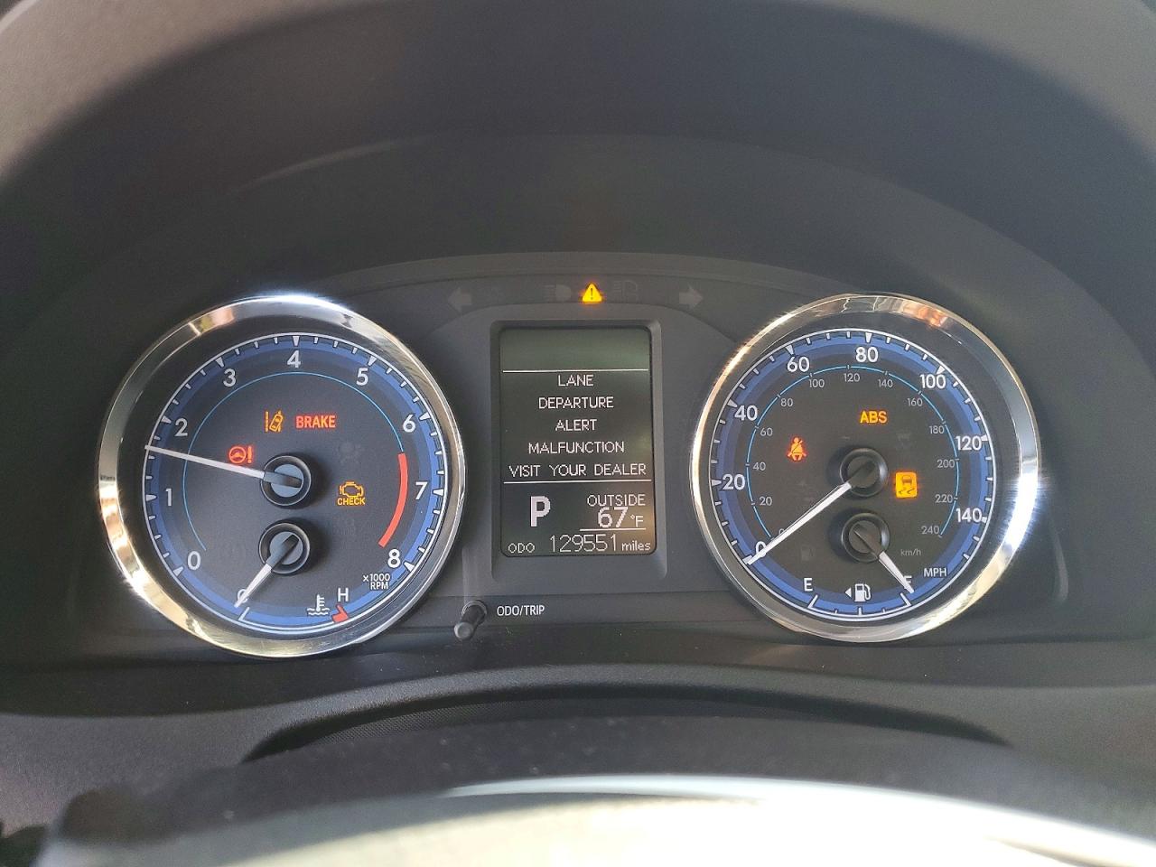 2019 TOYOTA COROLLA LE photo 9