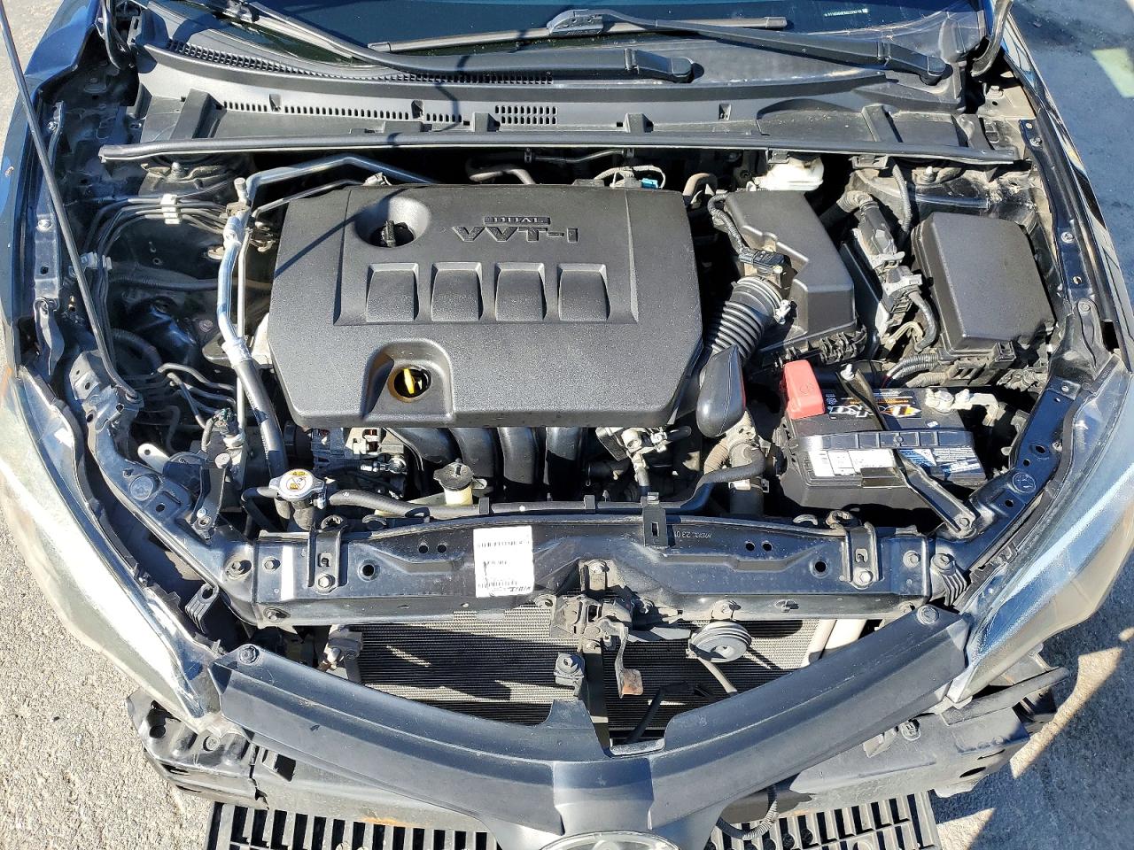 2019 TOYOTA COROLLA LE photo 11