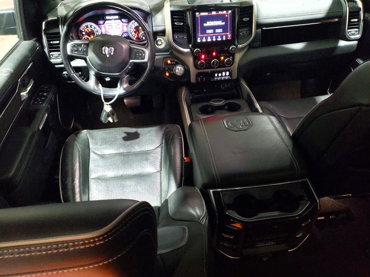 2019 RAM 1500 LARAMIE photo 29