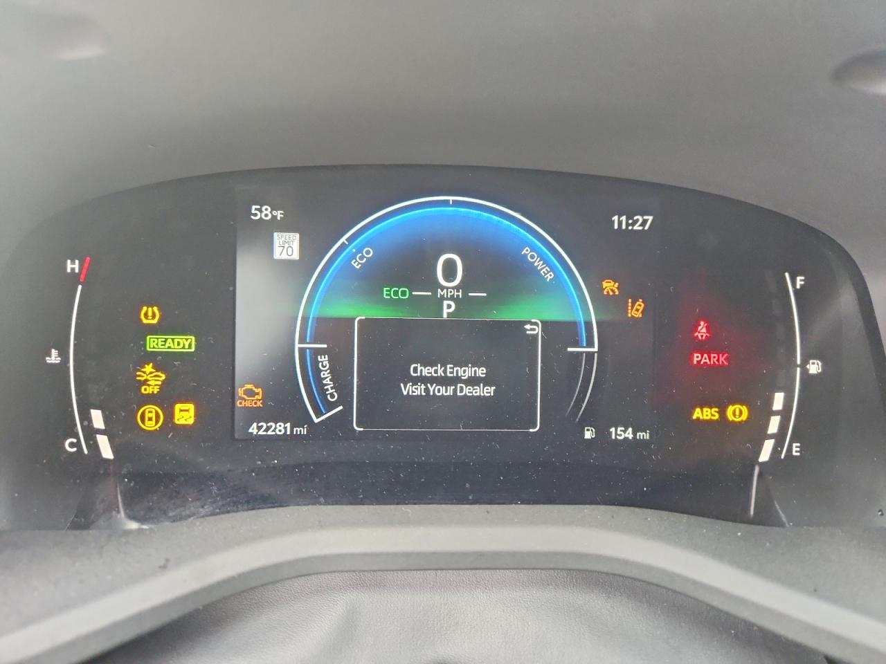 2025 TOYOTA CAMRY XSE photo 9