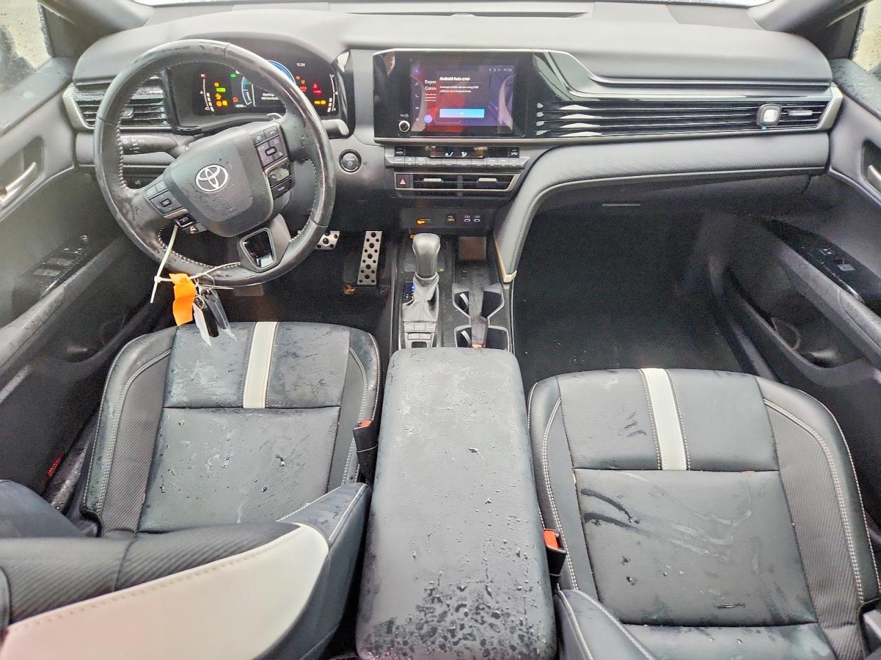 2025 TOYOTA CAMRY XSE photo 8