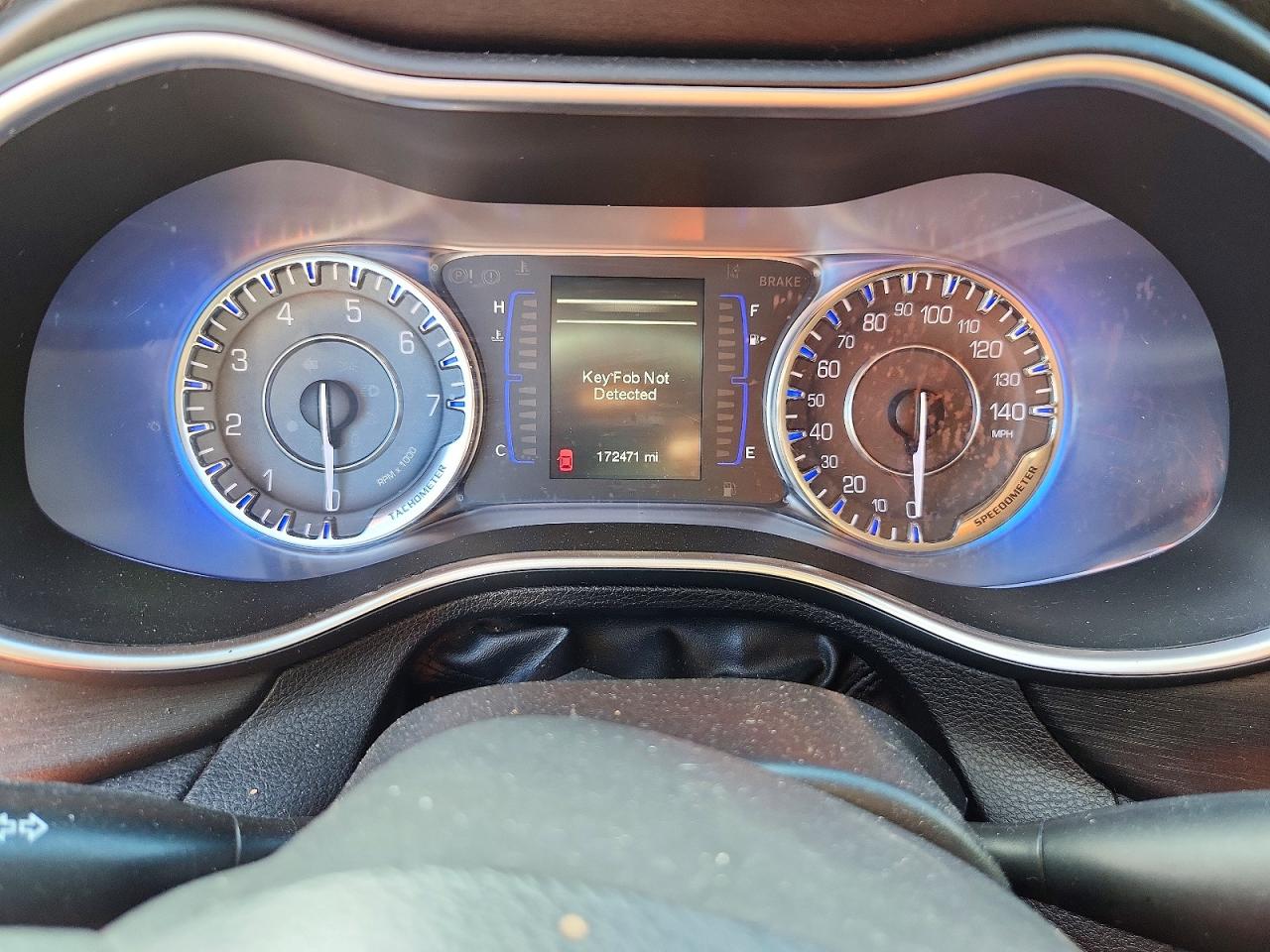2015 CHRYSLER 200 LIMITED photo 9