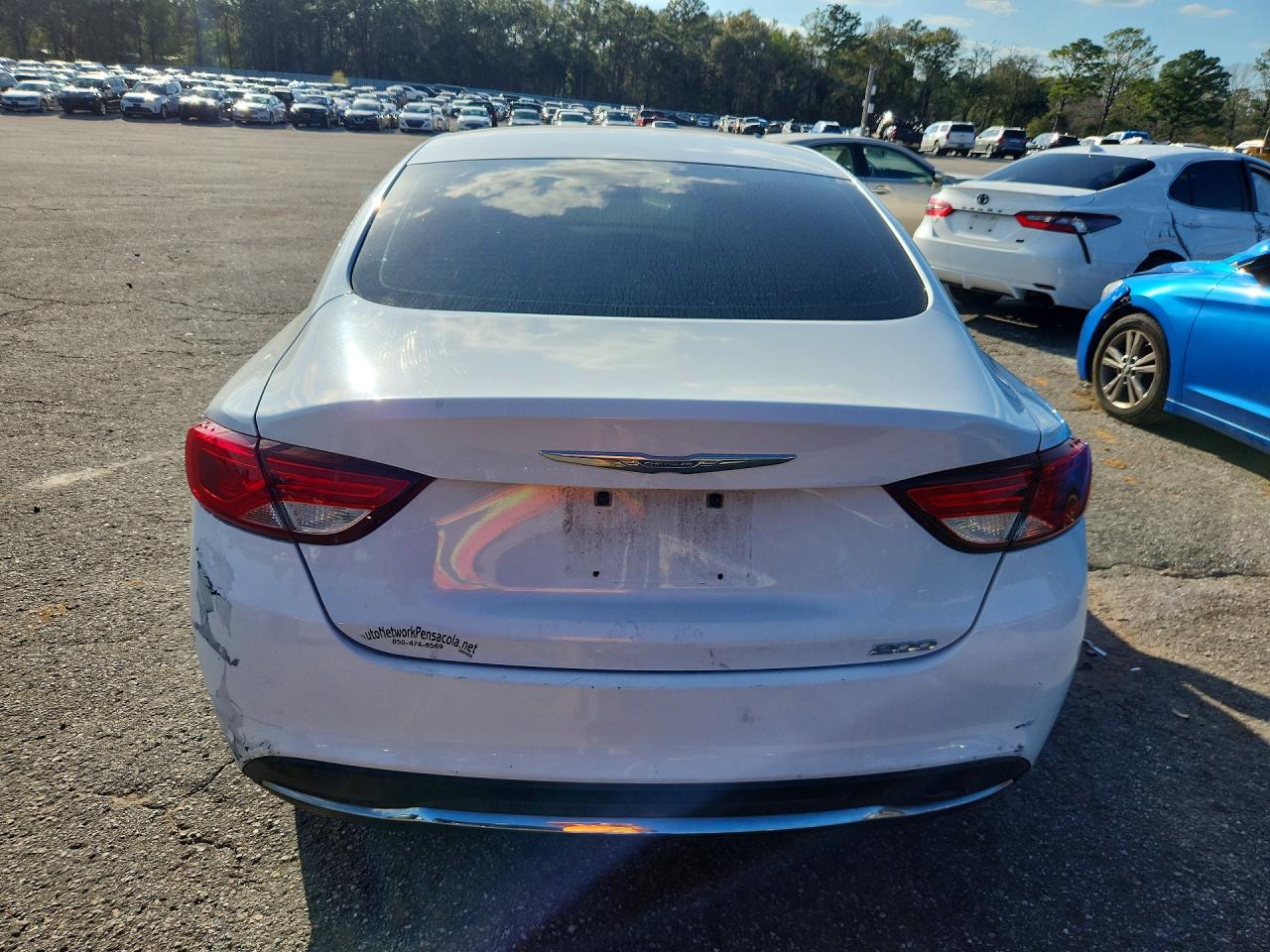 2015 CHRYSLER 200 LIMITED photo 6