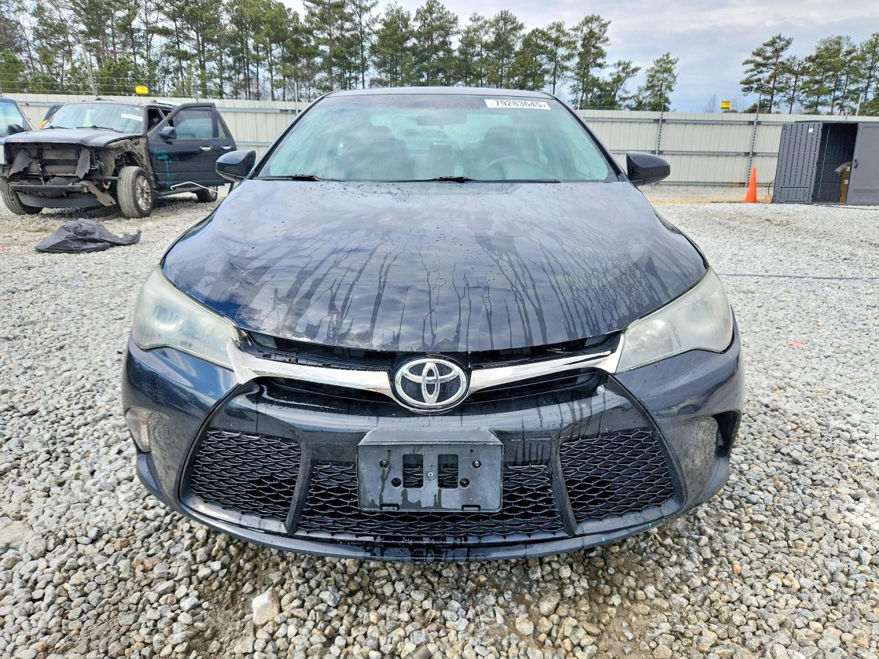 2016 TOYOTA CAMRY SE photo 5