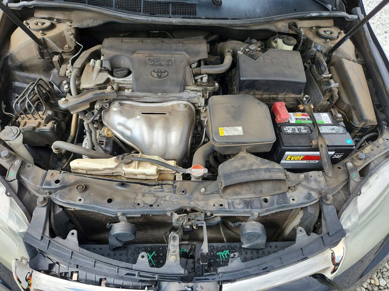 2016 TOYOTA CAMRY SE photo 11