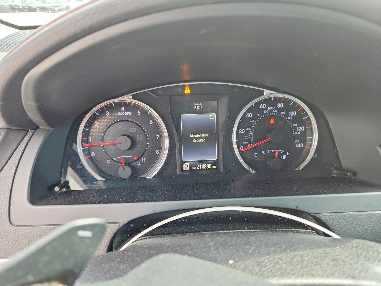 2016 TOYOTA CAMRY SE photo 9