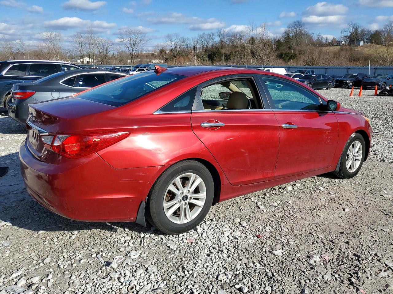 2013 HYUNDAI SONATA GLS photo 5