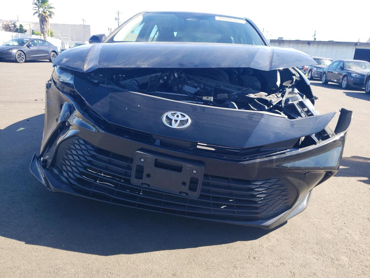 2025 TOYOTA CAMRY LE photo 5