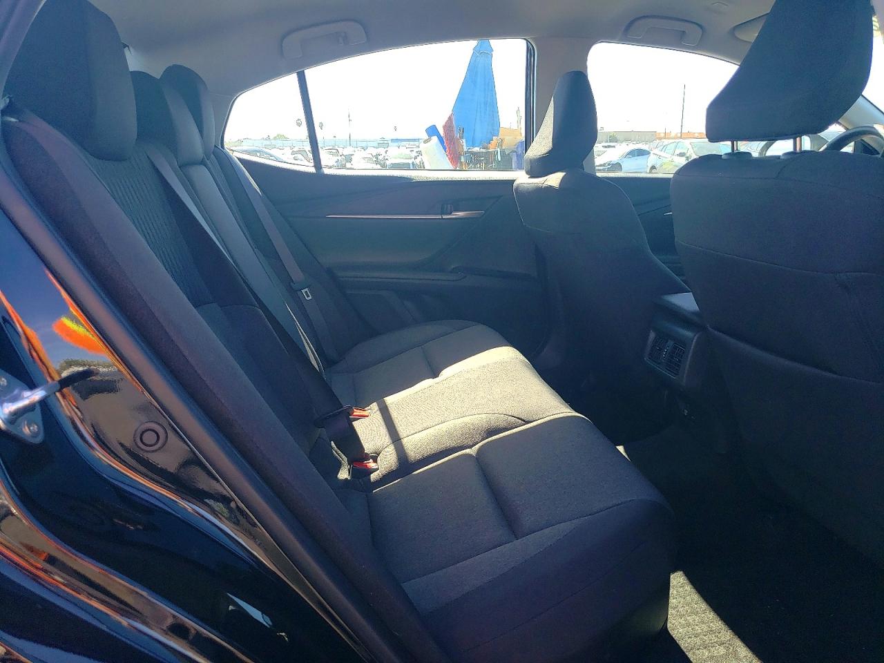 2025 TOYOTA CAMRY LE photo 10