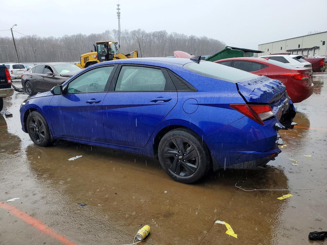 2023 HYUNDAI ELANTRA photo 3
