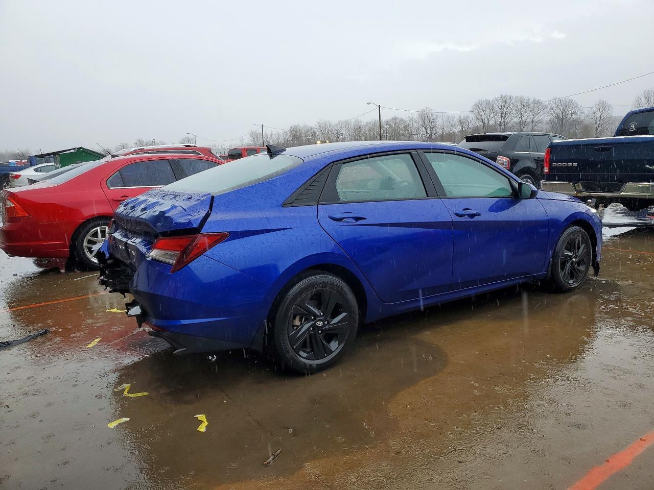 2023 HYUNDAI ELANTRA photo 5