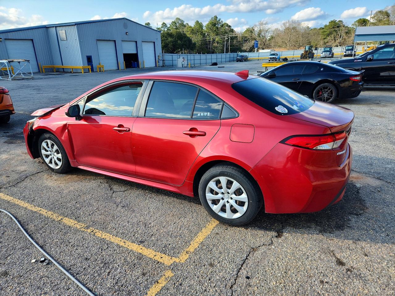 2021 TOYOTA COROLLA LE photo 2