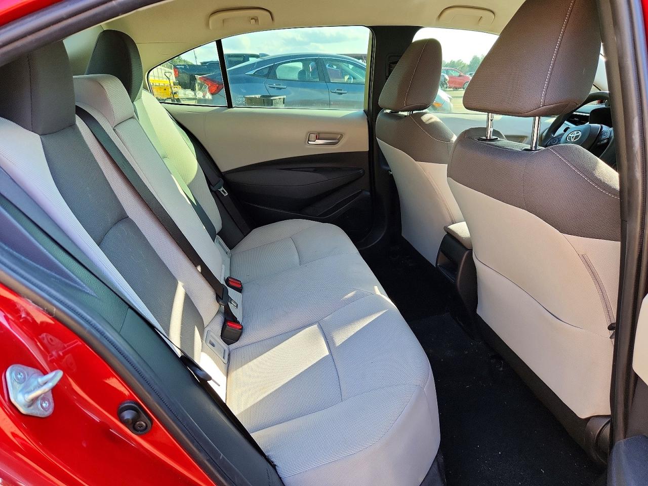2021 TOYOTA COROLLA LE photo 10