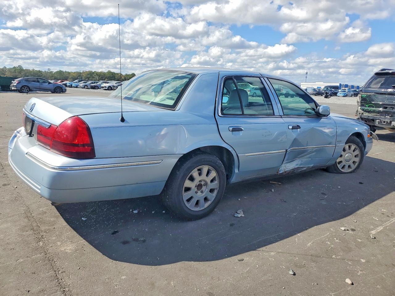 2005 MERCURY GRAND MARQUIS LS photo 5