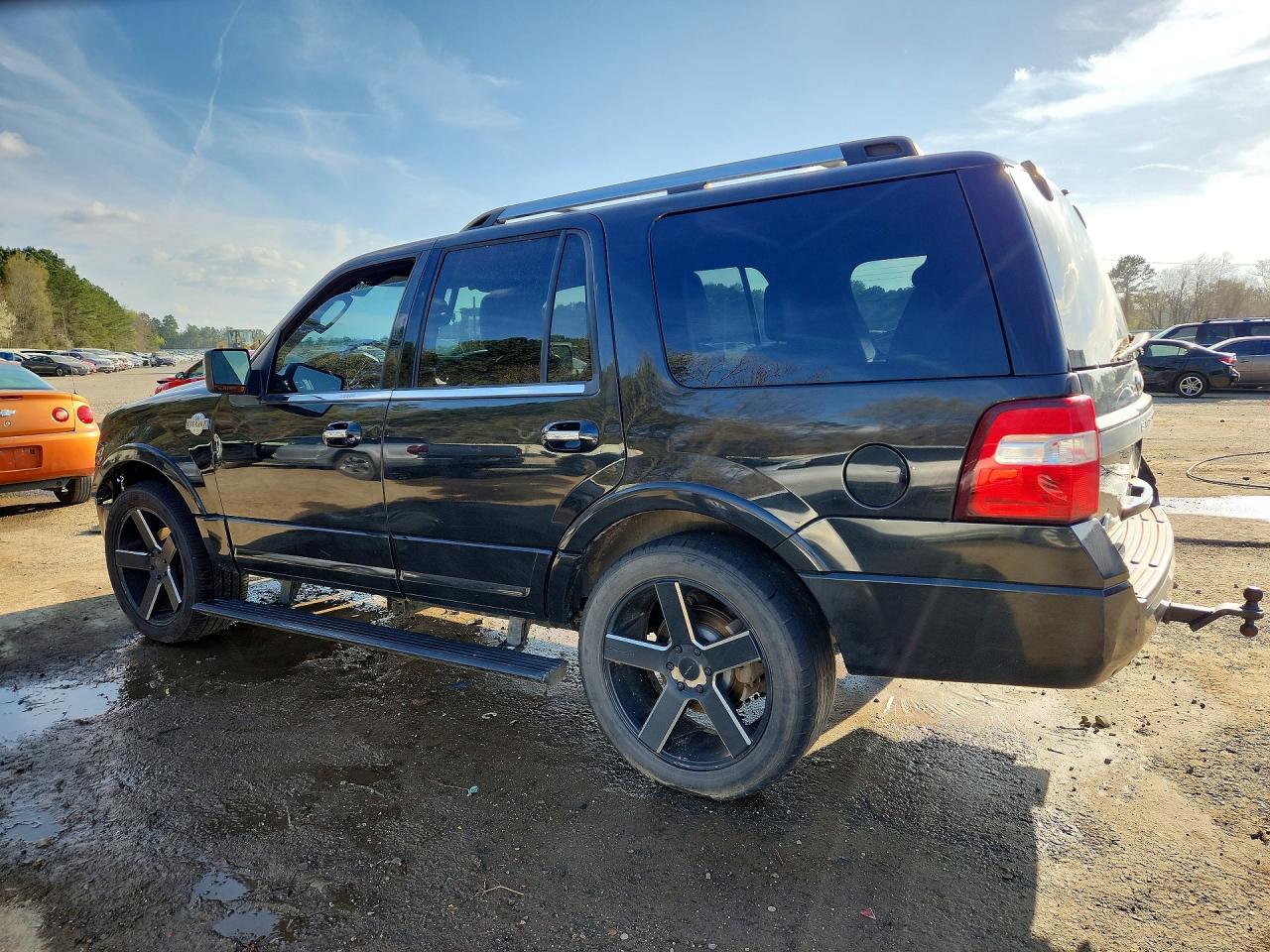 2015 FORD EXPEDITION XLT photo 3