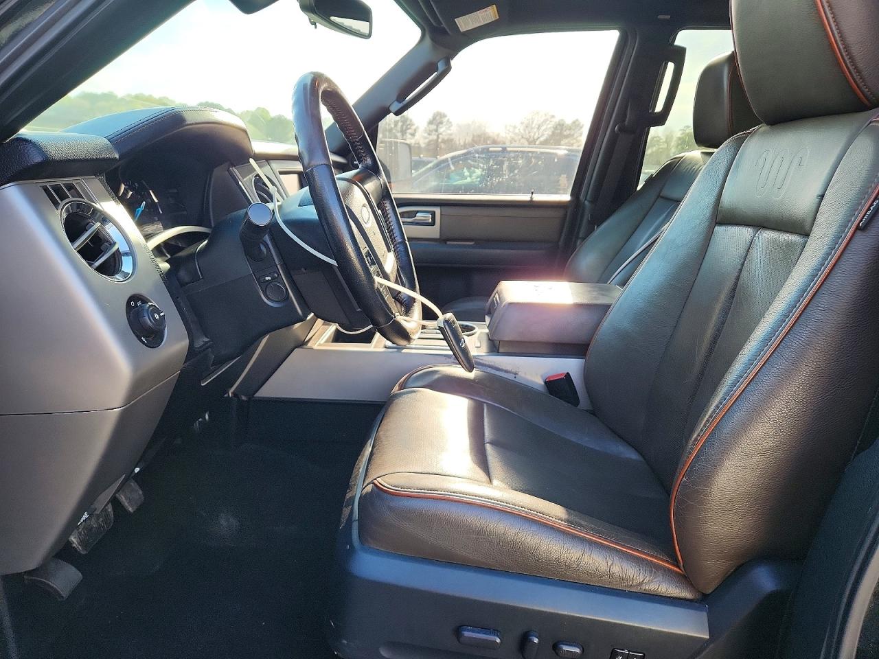 2015 FORD EXPEDITION XLT photo 13