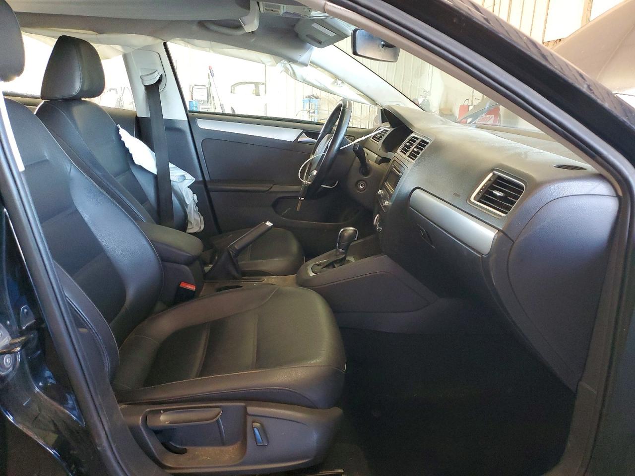 2014 VOLKSWAGEN JETTA SE photo 19