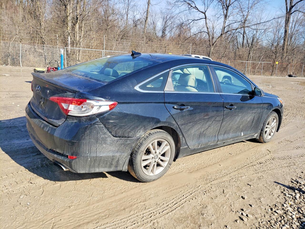 2016 HYUNDAI SONATA SE photo 9