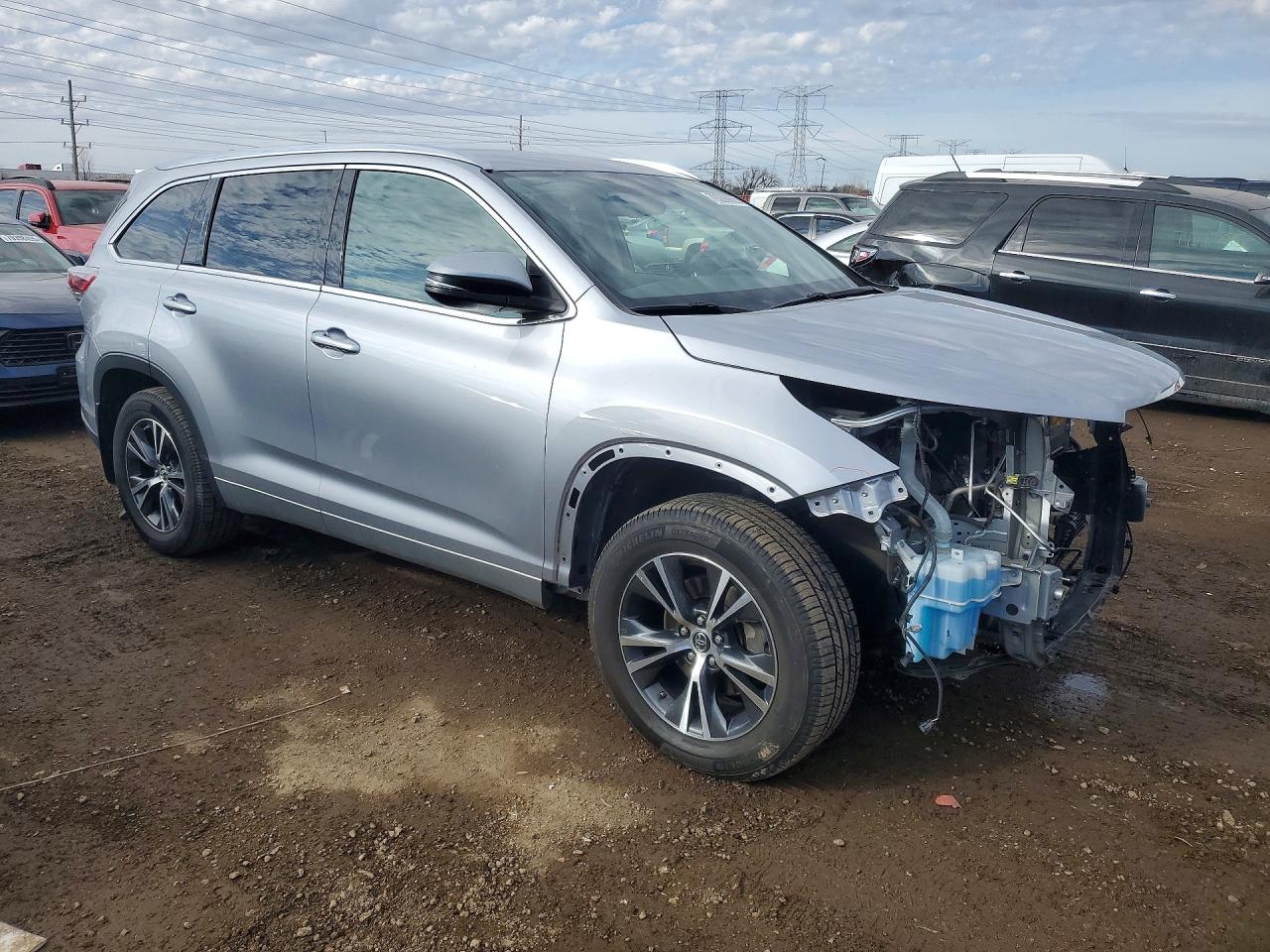 2016 TOYOTA HIGHLANDER XLE photo 4