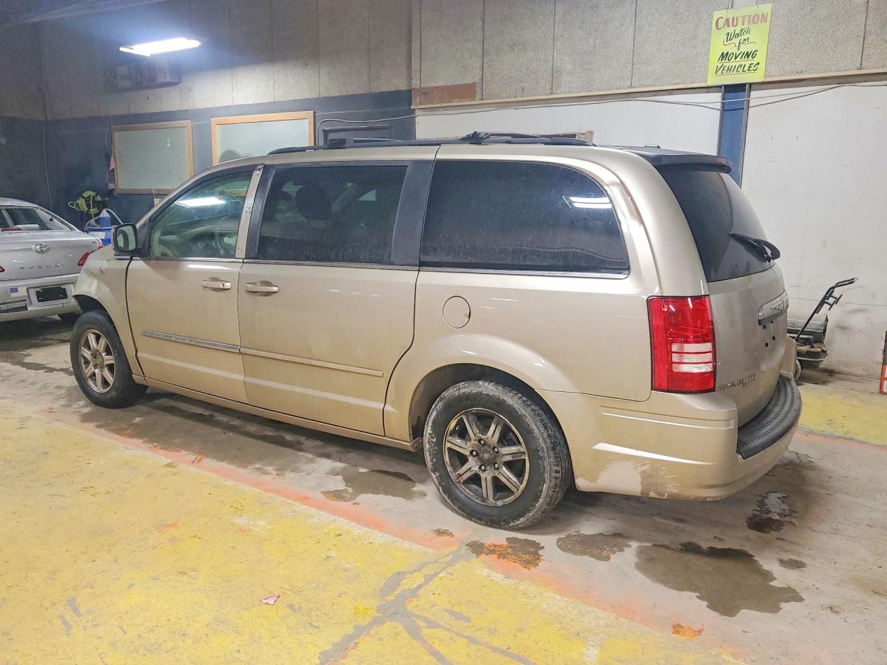 2008 CHRYSLER TOWN & COUNTRY TOURING photo 3