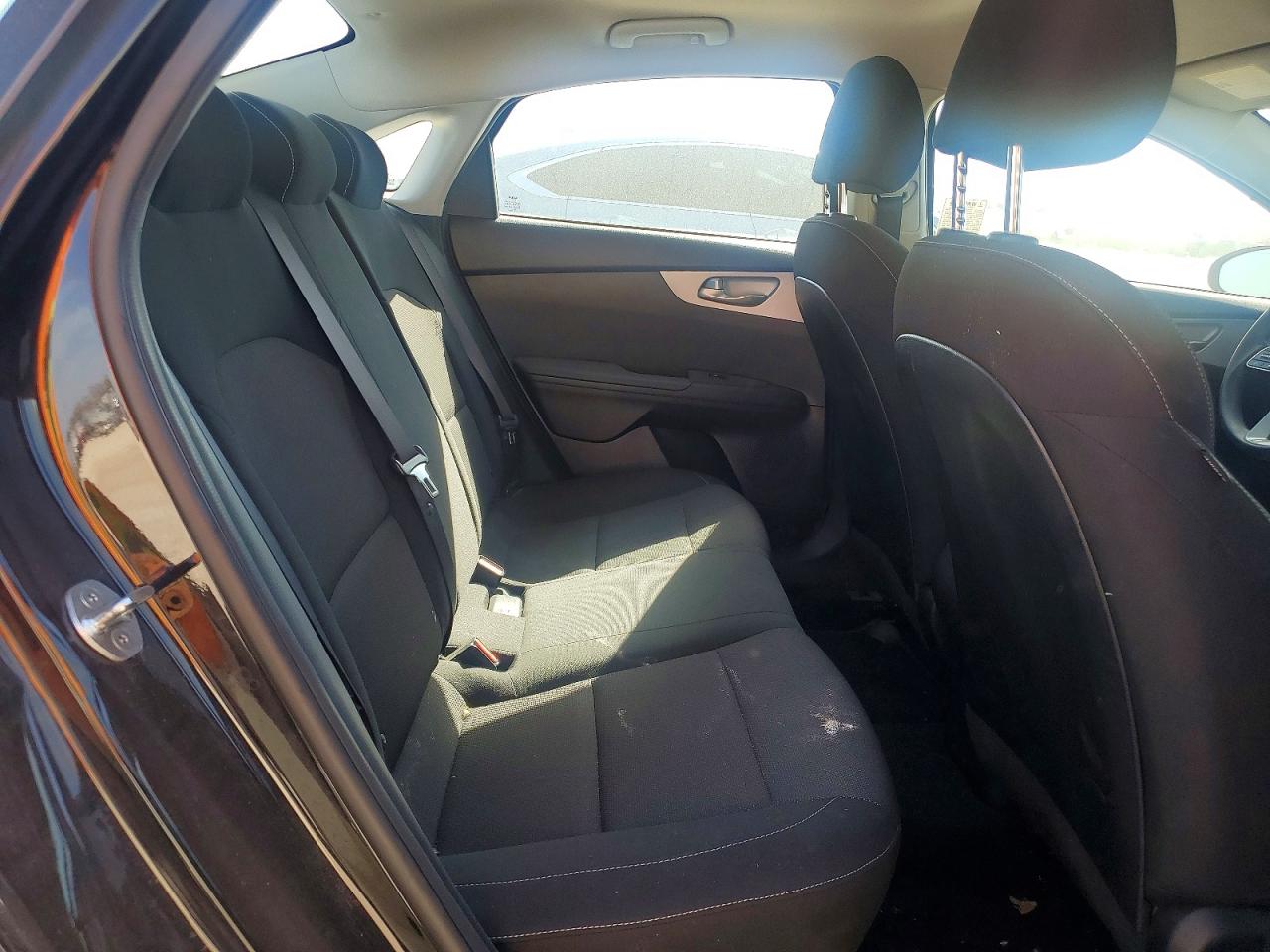 2023 KIA FORTE LXS photo 19