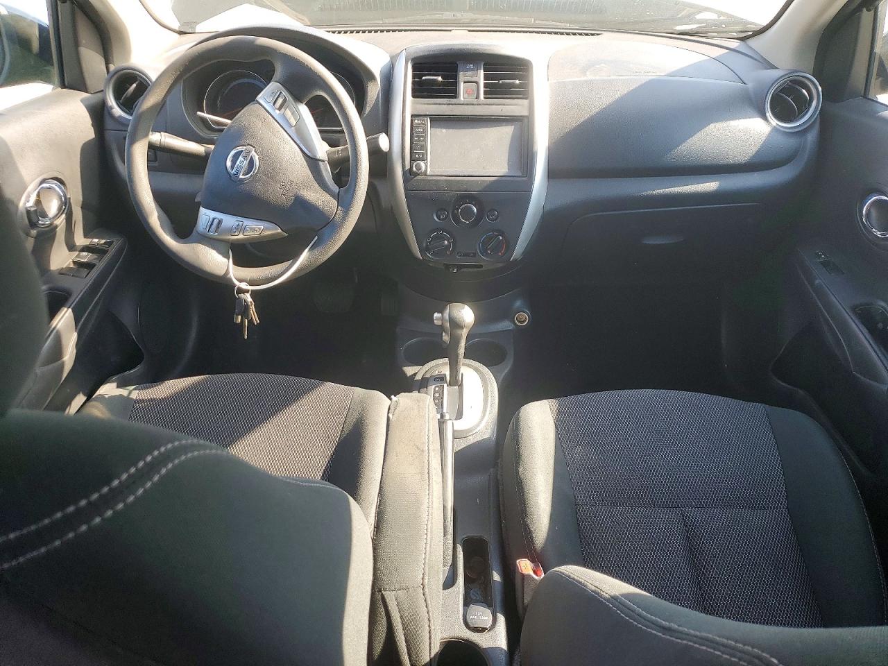 2018 NISSAN VERSA SV photo 15