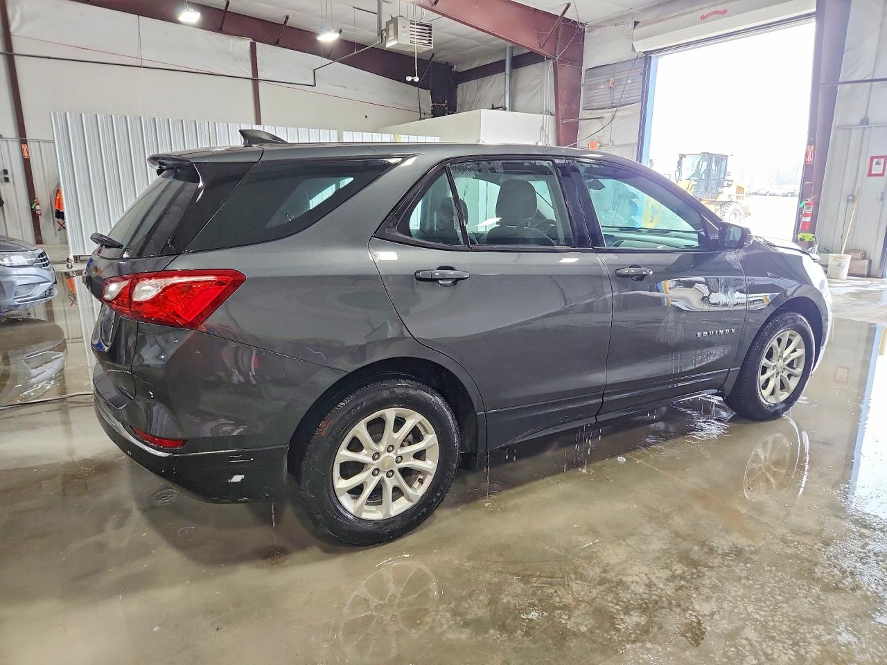 2018 CHEVROLET EQUINOX LS photo 3