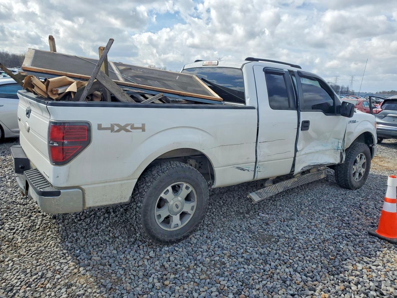 2011 FORD F150 SUPER CAB photo 3